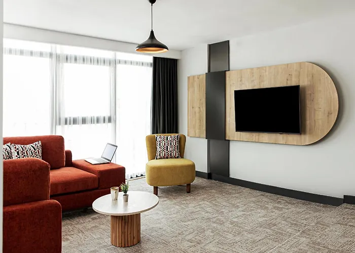 Smart By Point Hotell 4*