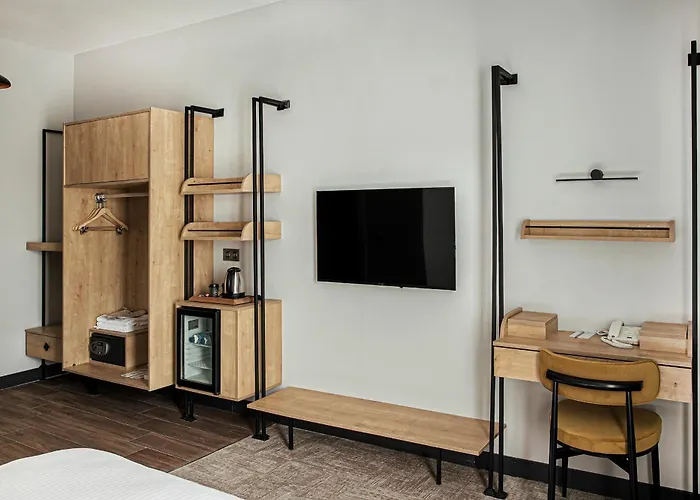 Hotell Smart By Point 4*