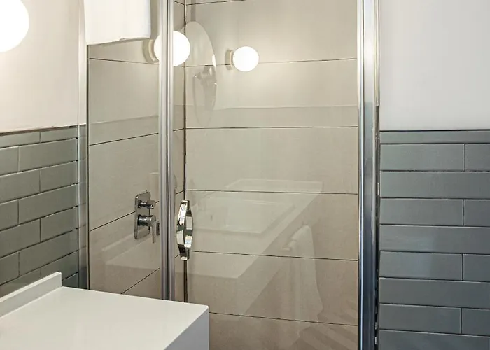 Smart By Point Hotell 4*