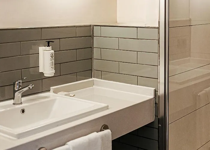 Hotell Smart By Point 4*